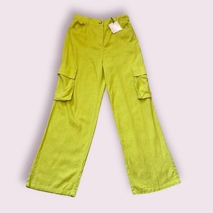 COPY - NWT Happily Grey Linen Cargo Pants, Chartreuse, Size Medium